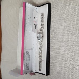 Isaac mizrahi women's watch